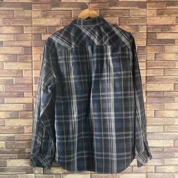 Mens Rock & Republic Large Black & Gray Button Down Shirt - Picture 2 of 8